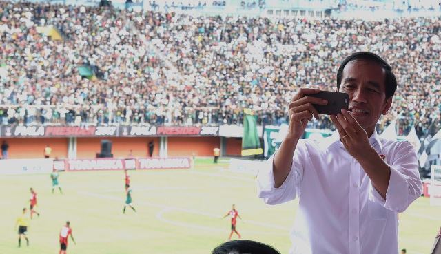 Apa yang Presiden Jokowi Lakukan Saat Senggang? Ini Vlog Videonya!