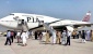 Gila! Kursi Penuh, 7 Penumpang Dipaksa Berdiri Selama 4 Jam Penerbangan Karachi-Madinah