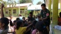 Peduli Kesehatan Anak-Anak di Perbatasan, Inilah Yang Dilakukan Satgas Yonif Raider 142/KJ