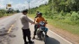Polsek Galang Gelar Razia Vaksin Kepada Pengendara Jalan Trans Barelang
