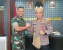Perkuat Sinergitas TNI-Polri, Danyonif Raider Khusus 136/TS Berikan Kapolresta Barelang Cinderamata 