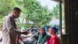 Sambangi Warga, Aipda Hengky Himbau Masyarakat Awasi Anak-anak Beraktivitas